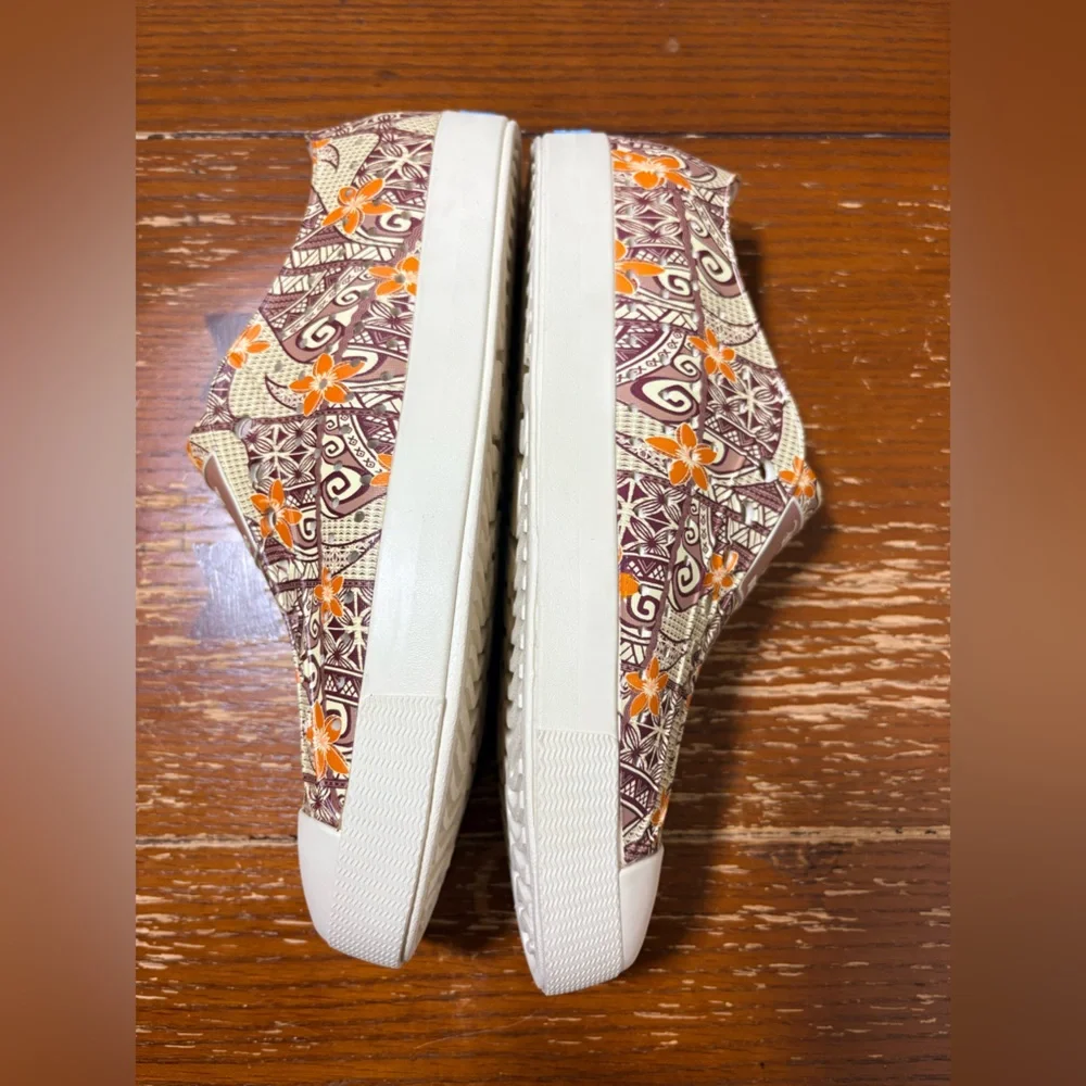 Native Disney Moana Collab Recyclable Comfy Summer Slip On Shoes Unisex Sz M7 W9